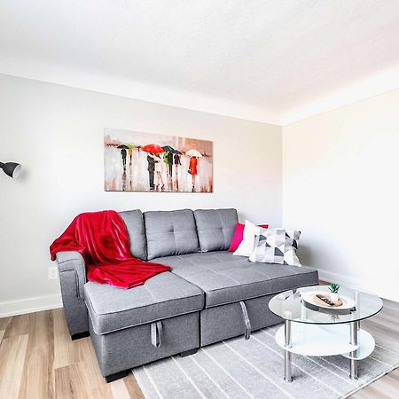 Modern Apartment In Corktown Hamilton Sleeps 4 Экстерьер фото